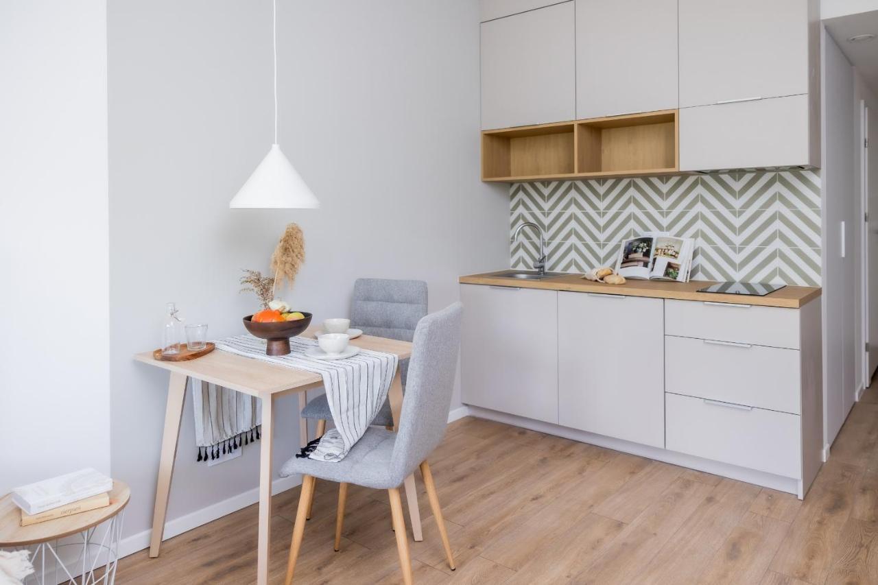 Metro Bielany Apartments With Parking By Noclegi Renters 华沙 外观 照片