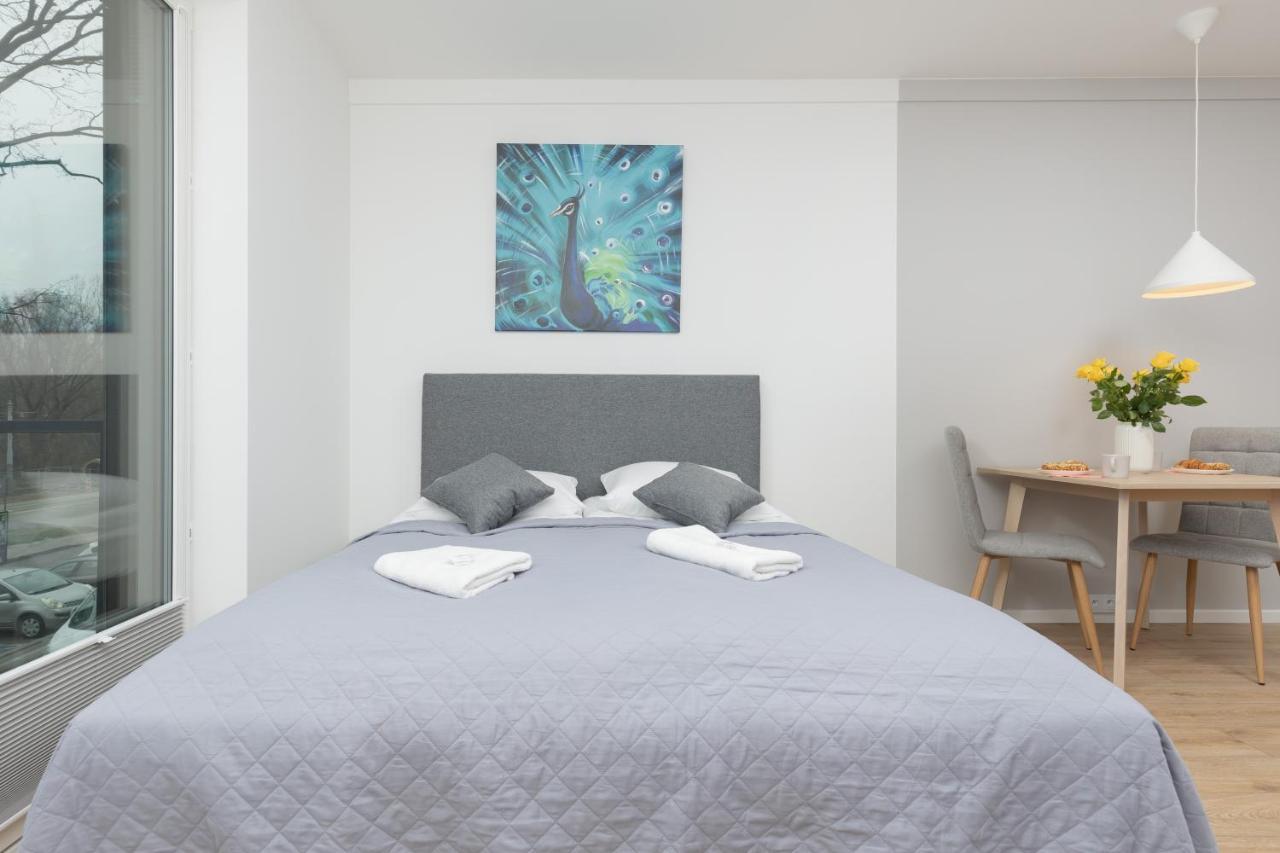 Metro Bielany Apartments With Parking By Noclegi Renters 华沙 外观 照片