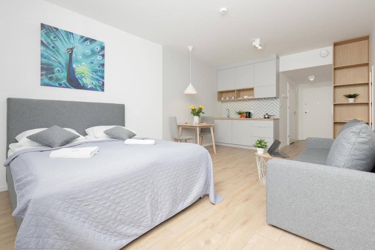 Metro Bielany Apartments With Parking By Noclegi Renters 华沙 外观 照片